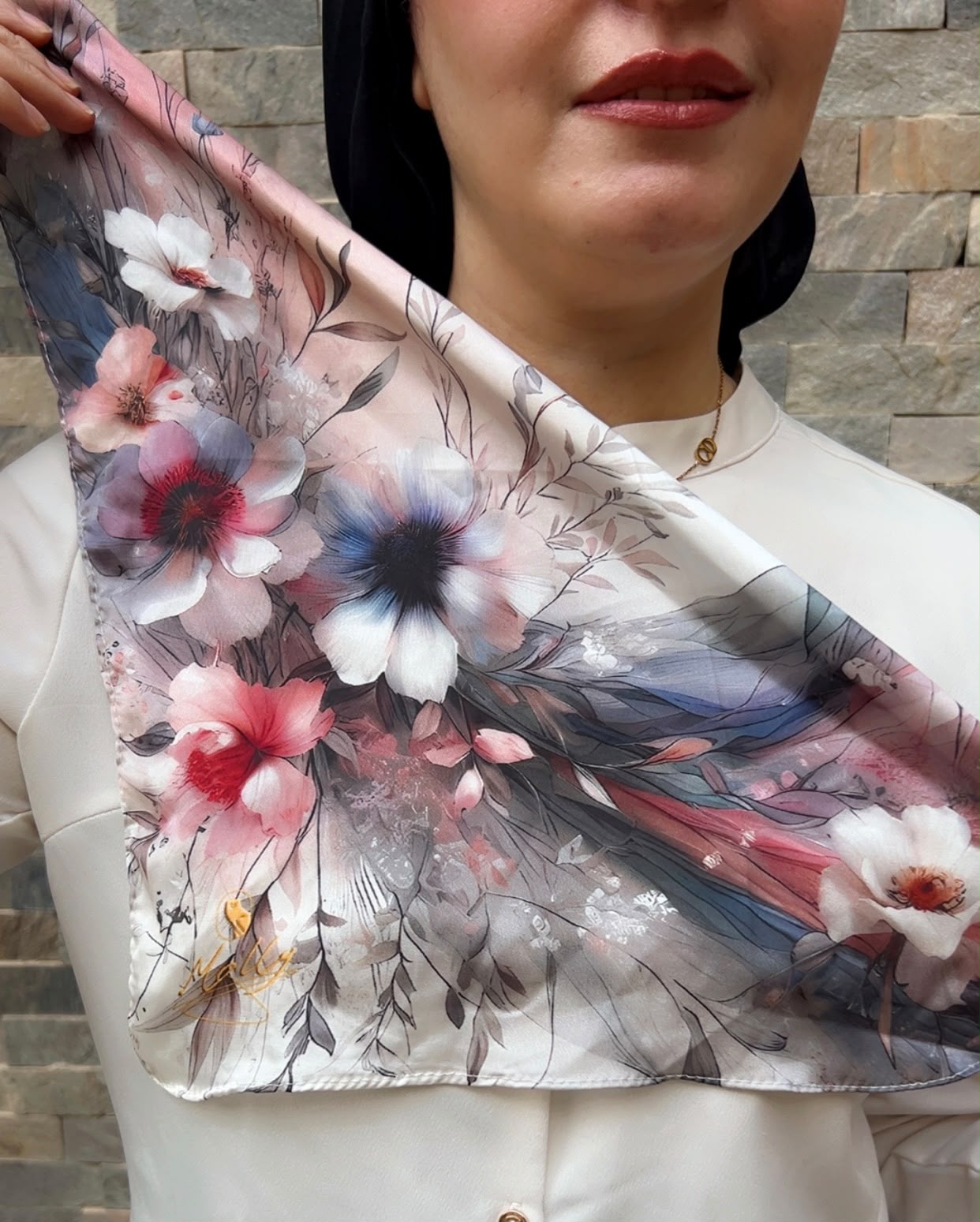 Enchanted Mauve Breeze neck scarf
